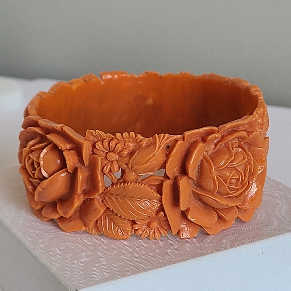 Vintage Boho Bakelite Celluloid Coral Orange Chunky Floral Wide Bangle Bracelet - Picture 5 of 12